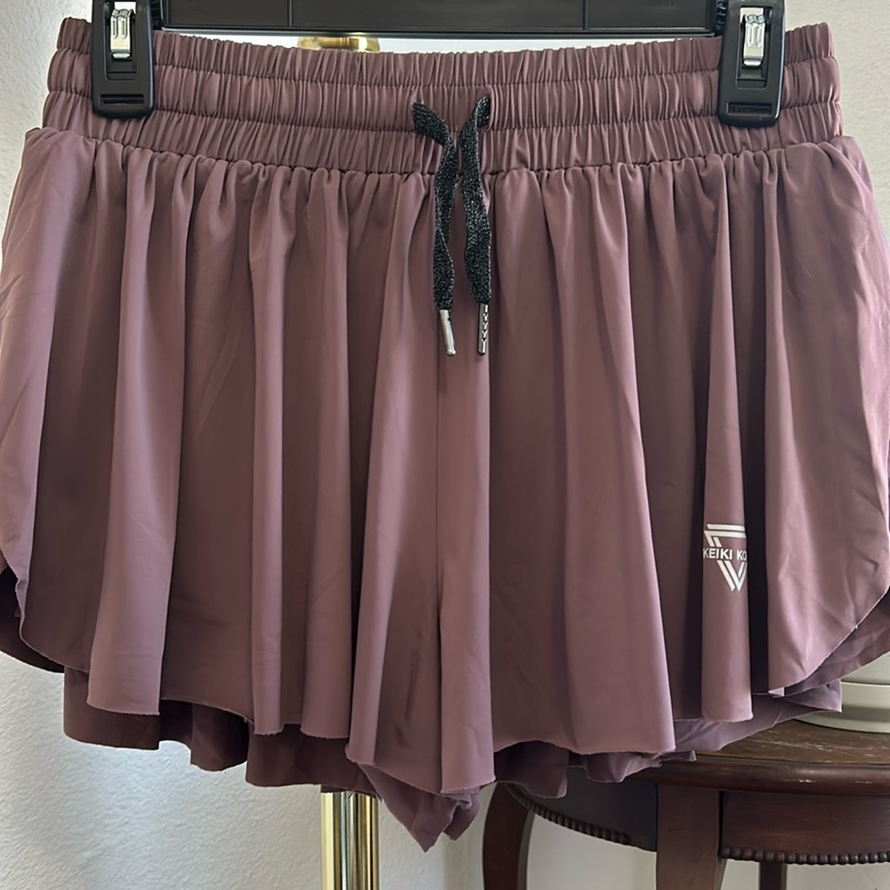 Keiki Kona viral flowy shorts. Mauve